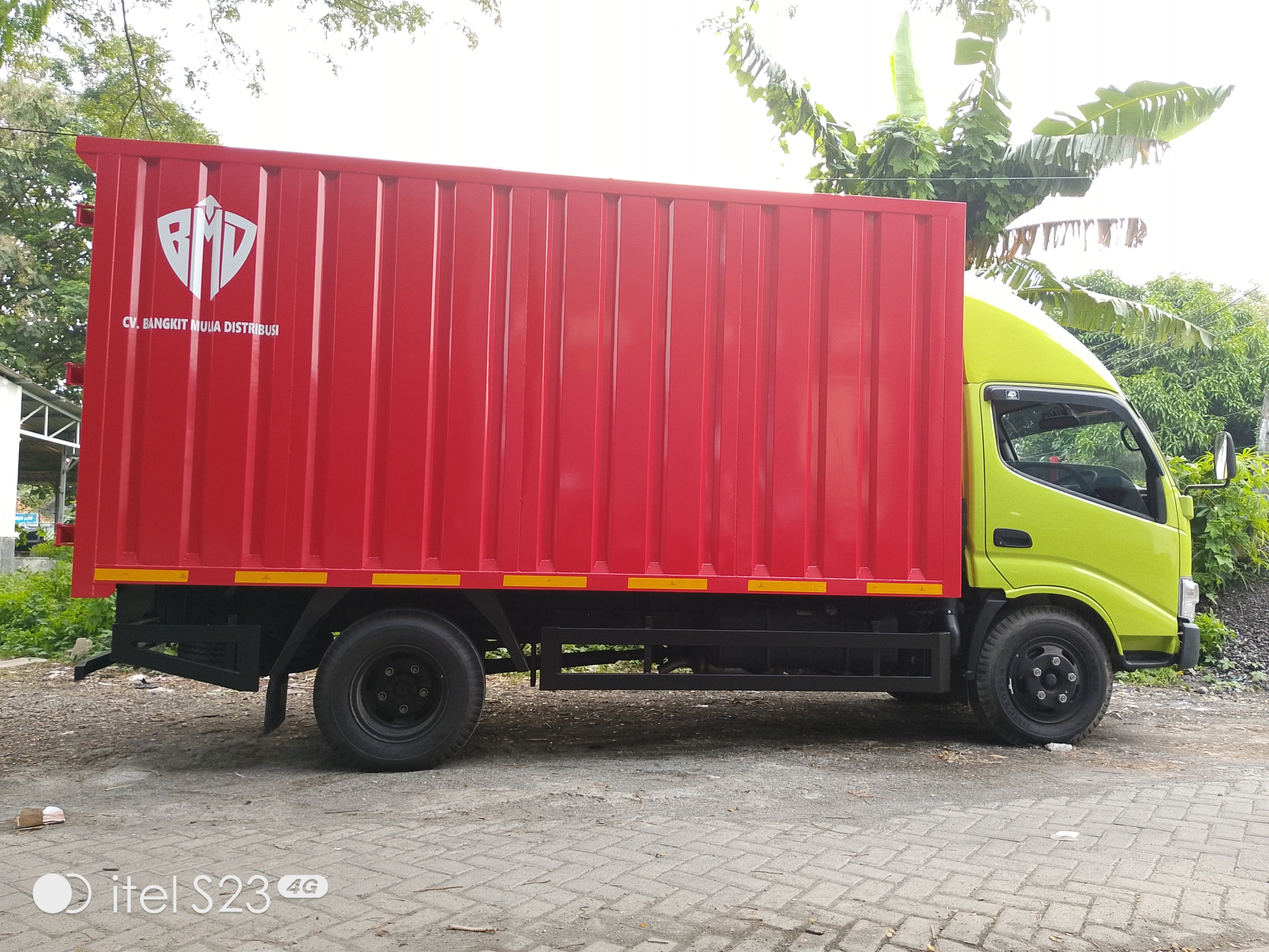 Hino Dutro 136HD 6.4 Box Besi
